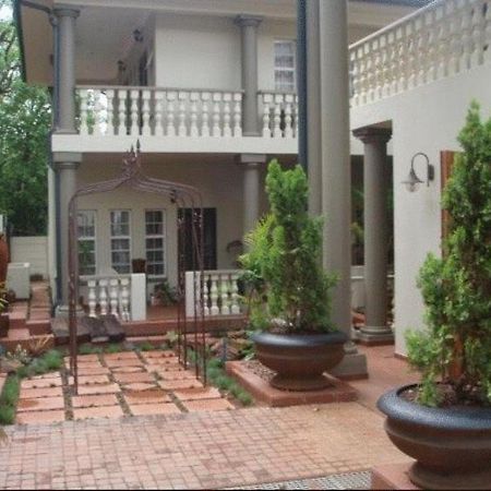 Goodey'S Guesthouse Pretoria-Noord Exterior foto