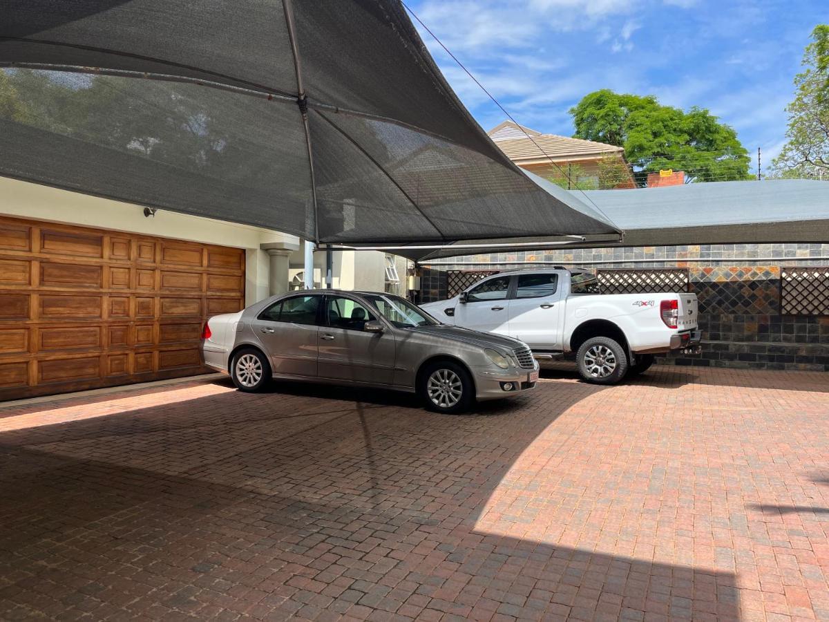 Goodey'S Guesthouse Pretoria-Noord Exterior foto