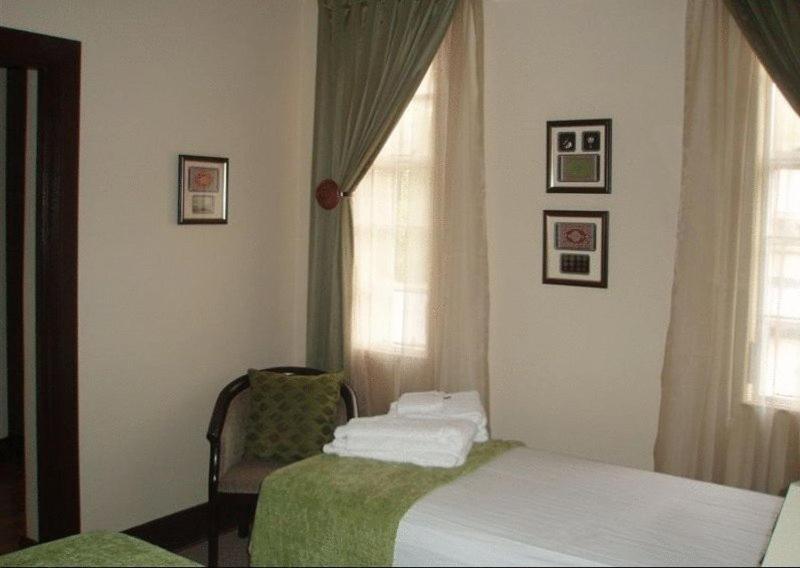 Goodey'S Guesthouse Pretoria-Noord Zimmer foto